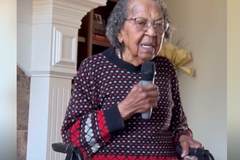 Idosa de 105 anos emociona ao louvar a Deus: ‘Presente para o Corpo de Cristo’