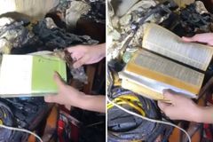 Família encontra Bíblia preservada após incêndio destruir casa nas Filipinas: \"Milagre\"
