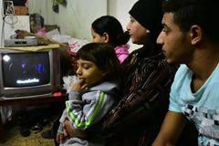 Pessoas em quarentena no Oriente Médio e África recorrem à TV cristã em busca de esperança