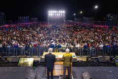 Mais de 2.000 se entregam a Jesus em campanha evangelística no Camboja