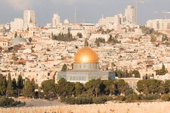 A Bíblia é suficiente para provar a ligação de judeus com sua terra, diz ministro de Israel