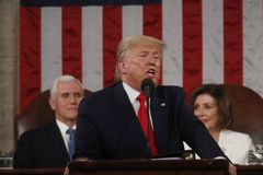 “Elevamos nossas vozes em oração e nossa visão para a glória de Deus”, diz Trump