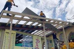 Cristãos americanos reconstroem igrejas destruídas por furacão na Jamaica