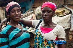 Missionária conta frutos de evangelismo de surdos na África: “O Evangelho está avançando”