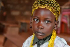 Menina de 12 anos foge de casamento arranjado pelo pai, por não aceitar sua fé em Jesus