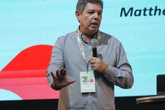 “Nem toda porta que se abre é uma oportunidade de Deus”, diz pastor sobre ministério