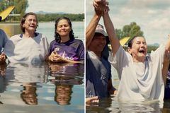 Idosa emociona ao ser batizada aos 84 anos em Cuiabá: ‘Jesus é o meu Salvador’