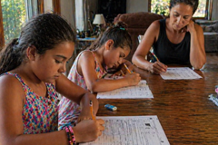 Homeschooling: Justiça de SP condena pais por ensinar filhas em casa