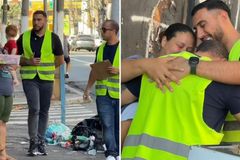 Ambulante que vendia bala nas ruas recebe carrinho de doces após orar: “Deus me viu”