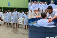 Presos louvam a Deus durante batismo em penitenciária do Piauí: “Liberdade em Cristo”