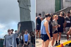 Missionária prega no Cristo Redentor e leva jovens a Jesus: “Ele não é apenas uma estátua”