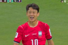 Jogador da Coreia do Sul comemora vitória em jogo na Copa com versículo bíblico
