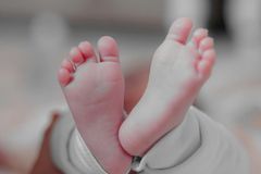 Entrega de bebês para adoção cresce 900% no Mato Grosso: “Proteção da vida”