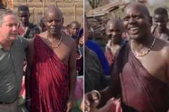 Missionário brasileiro batiza rei de tribo na Tanzânia: “Sepultou o velho homem”