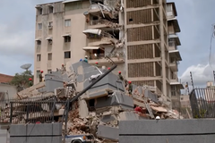 Fiéis sobrevivem após templo ser atingido por terremoto: “Deus quis nos salvar”