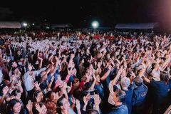Mais de 400 pessoas aceitam Jesus em campanha evangelística na Tailândia
