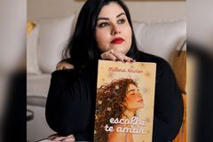 Autora encoraja jovens a superar crise de identidade refletindo no amor de Deus