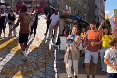 Mais de 1.900 pessoas aceitam Jesus em evangelismo em cidades da Europa: “Estão famintos”