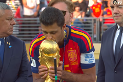 “Sou cristão e há alguém lá em cima me ajudando”, diz Rodri após vencer Copa do Mundo