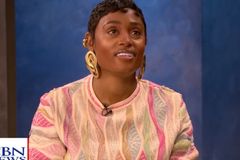 Famosa stripper aceita Jesus enquanto enfrentava depressão: “Me rendi aos pés Dele”