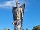 Estátua do diabo de 11 metros é erguida no CE e cristãos reagem: “A Luz vencerá as trevas”