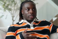 Jeremy Doku diz que atletas cristãos se uniram para anunciar Jesus na Copa: “Oramos juntos”