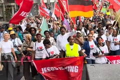Marcha para Jesus reúne milhares de cristãos de diversas igrejas em Berlim