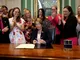 Massachusetts aprova lei que permite aborto até o fim da gestação
