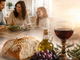 Mesa que cura: O poder do pão, do vinho e do azeite