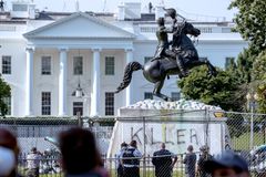 Venezuelan Warns US: Socialist Destruction Starts with Tearing Down Statues and Censoring Everything