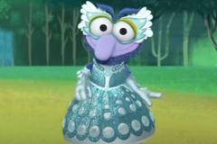 'Muppet Babies' Disney series features cross-dressing Gonzo wearing princess dress to ball