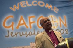 Prominent Anglican bishop received into Catholic Church | Crux Now