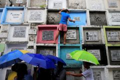 Two Philippine dioceses close cemeteries for All Saints’, All Souls’ days | Crux Now