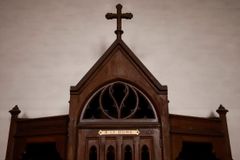 Seal of confession a topic of debate after French abuse report | Crux Now
