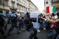Rome church leaders silent as anti-vax protests turn violent | Crux Now