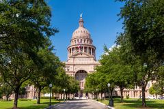 Texas abortion law survives injunction effort; Supreme Court challenge next