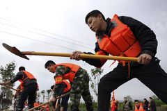 Floods claim lives in China