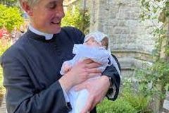 Nottingham University accepts pro-life priest