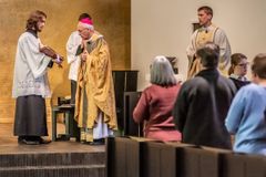 November Gold Masses celebrate ‘unity between science and religion’ | Crux Now