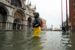 St. Mark’s Basilica in Venice offers a unique view of climate change | Crux Now