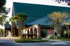 Attendance dwindles at Joint Base Charleston’s chapel | Crux Now