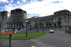 Top psychiatrists urge ‘caution’ before giving puberty blockers to kids with gender dysphoria