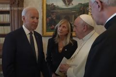 Biden declares that Pope Francis said he ‘should keep receiving communion'