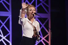 Lauren Daigle's Message For Christians in Need of Courage and a 'Backbone of Boldness'