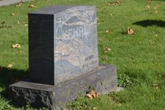 Supply chain delays ‘dramatically’ affect cemetery headstone industry | Crux
