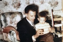 Kentucky pastor finds treasured photo of Billy Graham in filing cabinet | Baptist Press