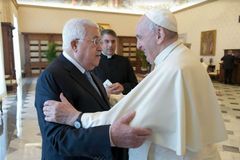 Pope Francis meets Palestinian President Mahmoud Abbas at Vatican
