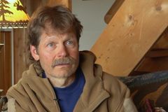 Retired Navy SEAL Reveals Secrets to Going Off Grid: 'Make Your Plans in Pencil and Give God the Eraser'