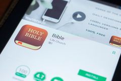 Atheist Dove Into Bible to Debunk His Christian Dad’s Faith - He Uncovered Something Else Entirely