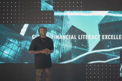 Christian Rapper Lecrae Hosts Financial Education Web Series 'Protect the Bag'